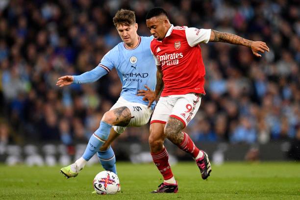 站稳脚跟 站稳脚跟