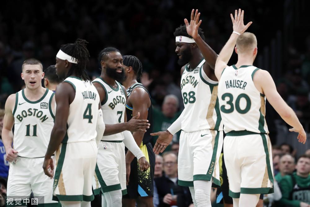 陣容一直被 陣容一直被