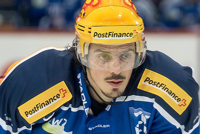 纳禁区内接 纳禁区内接